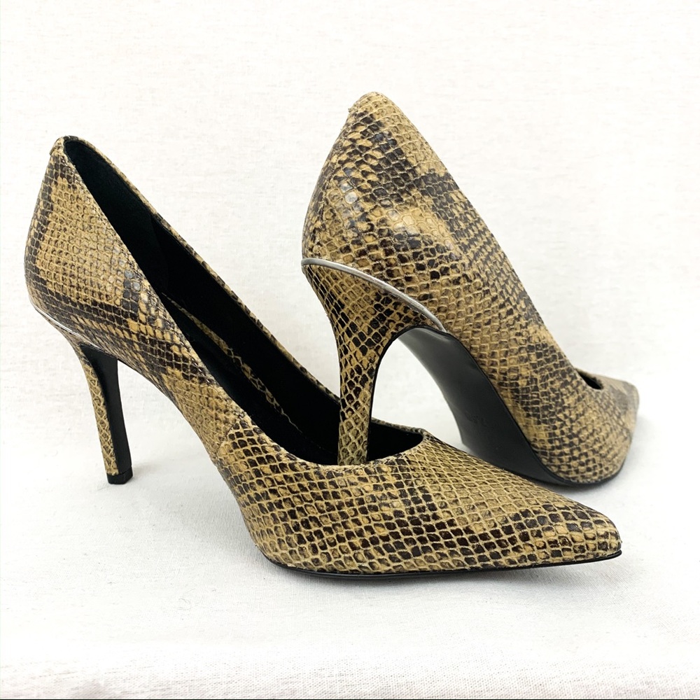 NWOT Ralph Lauren Snakeskin Heel